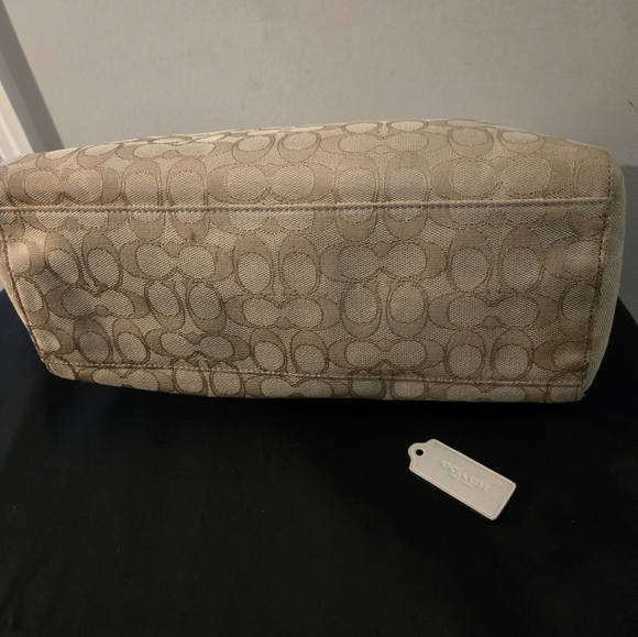 Coach F58284 Outline Signature East West Celeste Hobo Bag PurseSignature jacqua - Picture 8 of 11